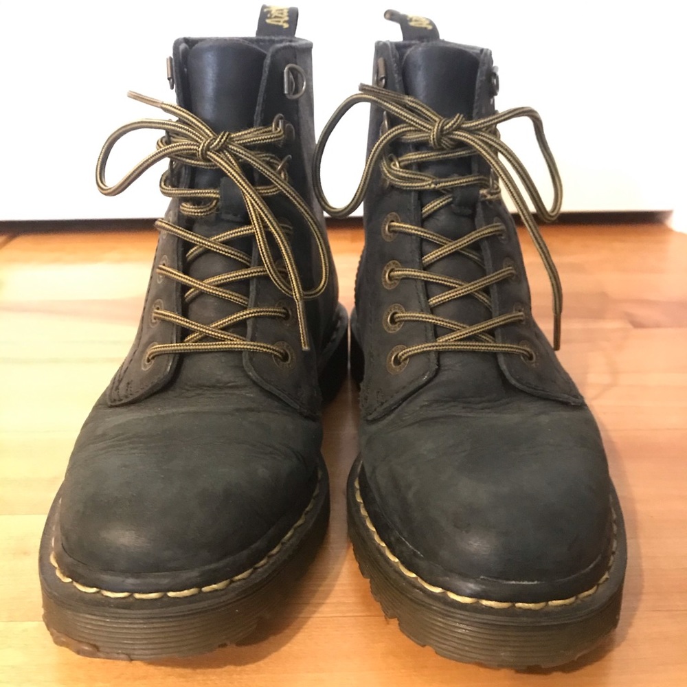 Dr. Martens (Black)